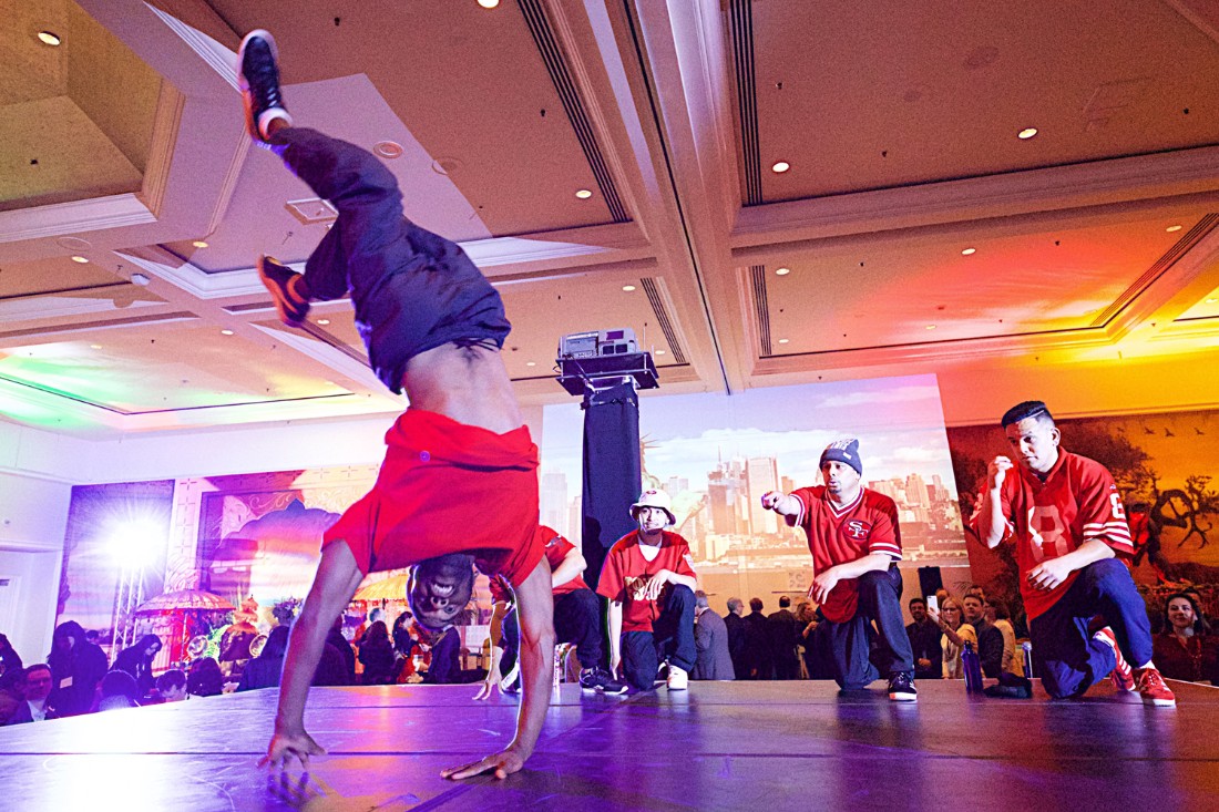 around_world_0007_EyeofPassion_000 251